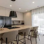 Modern On Peljesac * Potomje