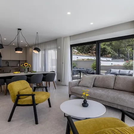 Modern On Peljesac * Potomje