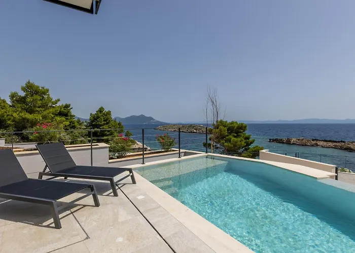 Modern On Peljesac * Potomje